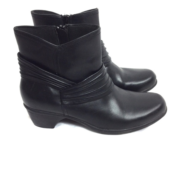 clarks bendables ankle boots